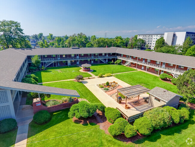 Building Photo - Lampliter Apartments - Utilities Included!*