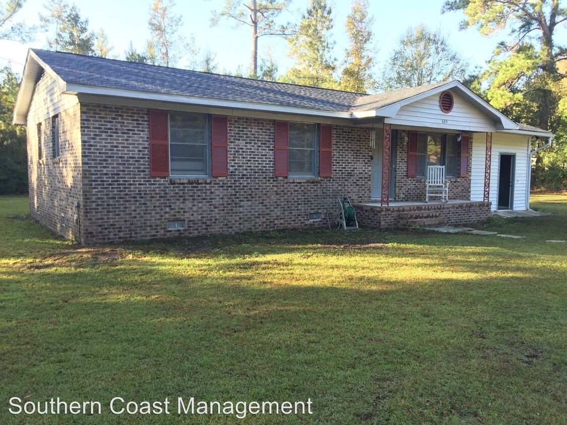 Primary Photo - 635 Gilbert Rd