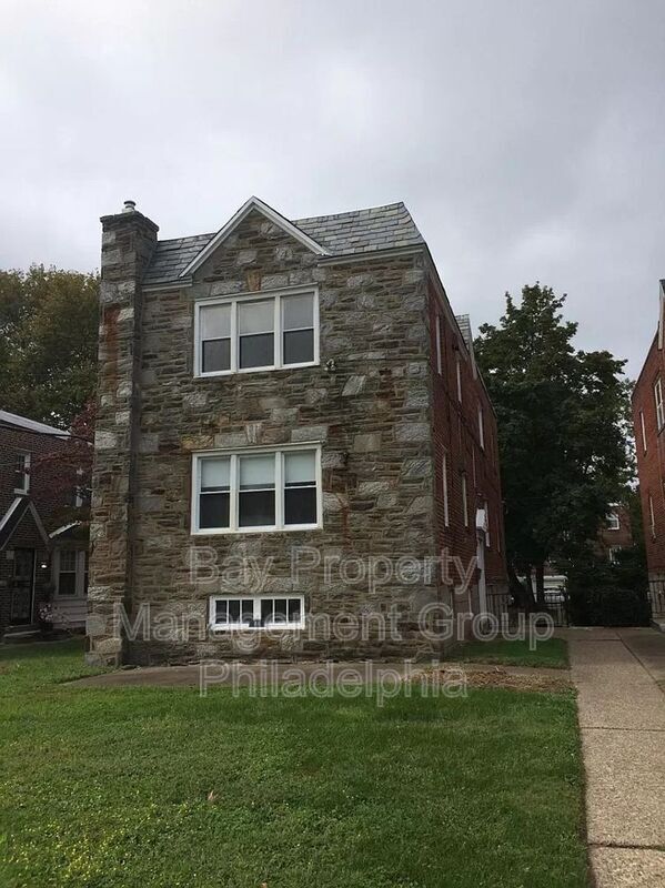 Primary Photo - 2440 N 50th St