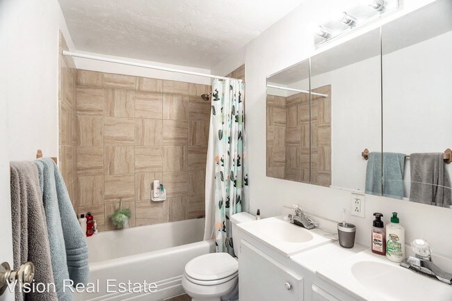 Foto del edificio - 1 br, 1 bath House - 682 N 700 W