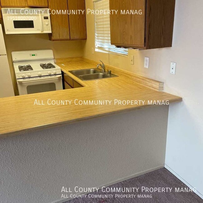 Foto del edificio - 73856 Sunnyvale Dr