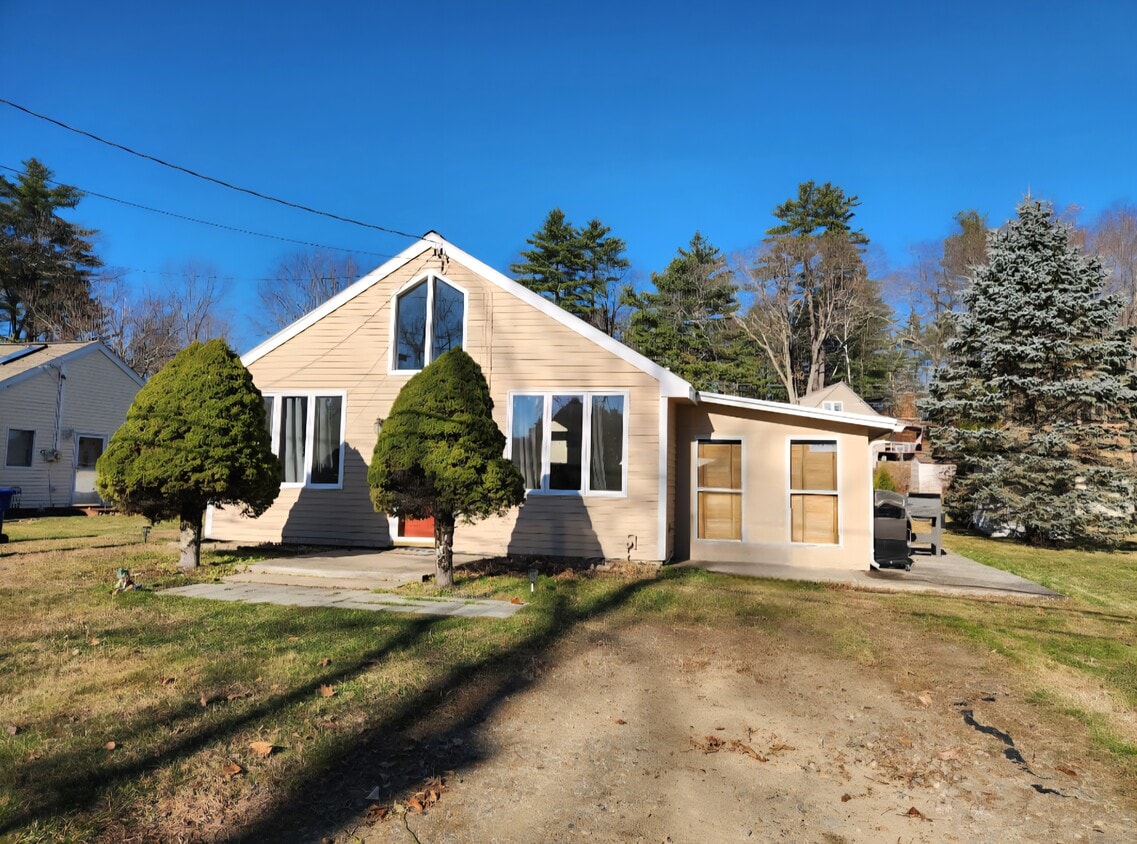 Primary Photo - 52 Noyes Rd