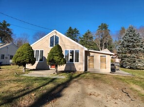 Building Photo - 52 Noyes Rd