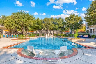 Building Photo - MAA Haven at Blanco