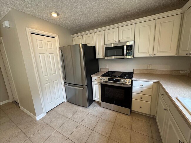 Foto del edificio - 1556 Conway Ct