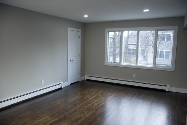Building Photo - 519 Jackson Ave