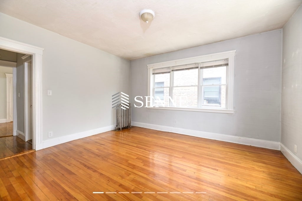 Primary Photo - 473 Broadway