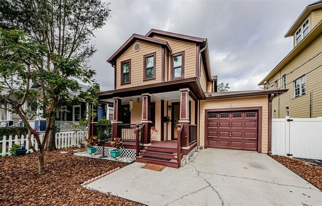 Building Photo - 308 E Ross Ave