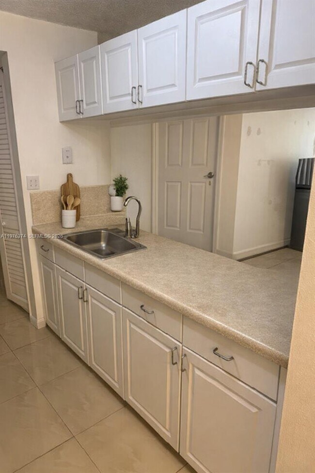 Building Photo - 15780 SW 106th Terrace