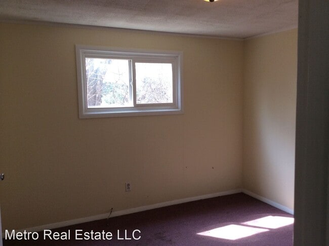 Building Photo - 3 br, 2 bath House - 2024 W Dupont Rd