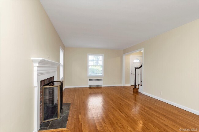 Building Photo - 19 Anstice St