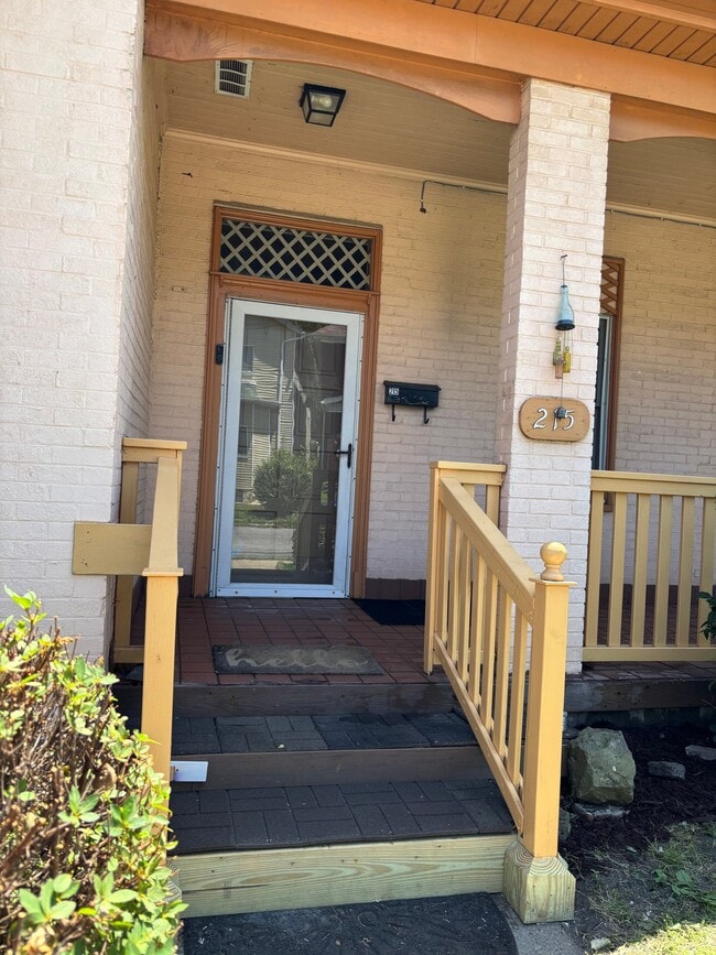 Photo - 215 5th Ave Apartment