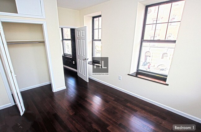 Building Photo - 141 2nd Ave