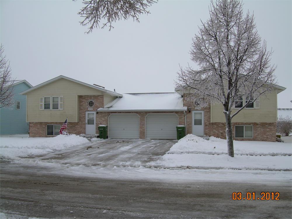 1026 Castlewood Dr, Brookings, SD 57006 Townhome Rentals in Brookings