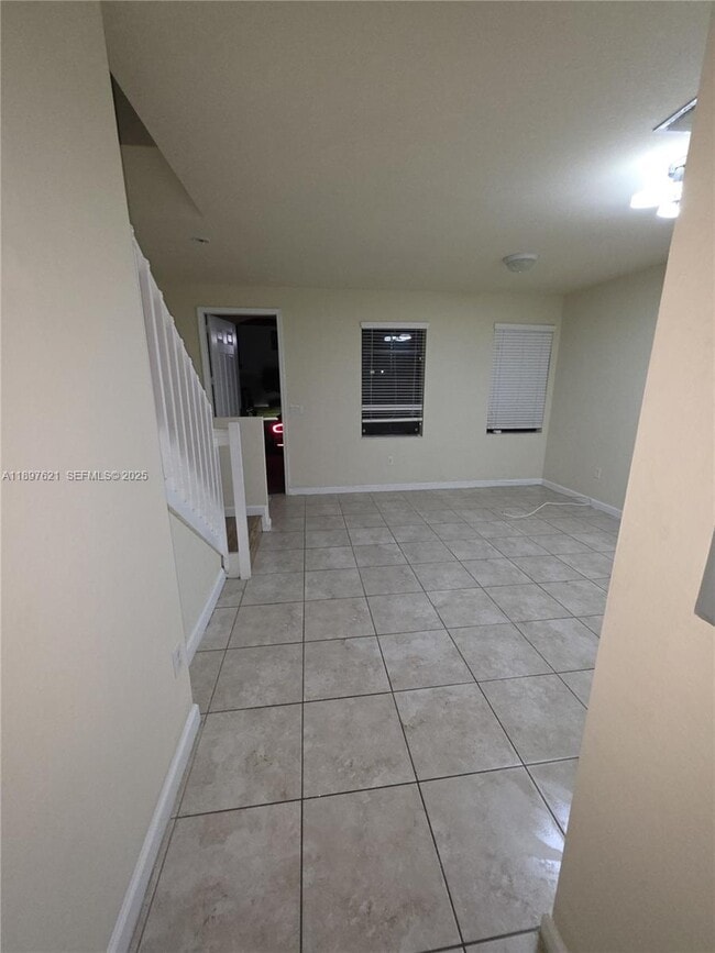 Foto del edificio - 528 SE 32nd Ave