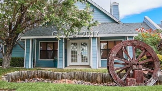 Clubhouse - 5033 Vivaldi Dr