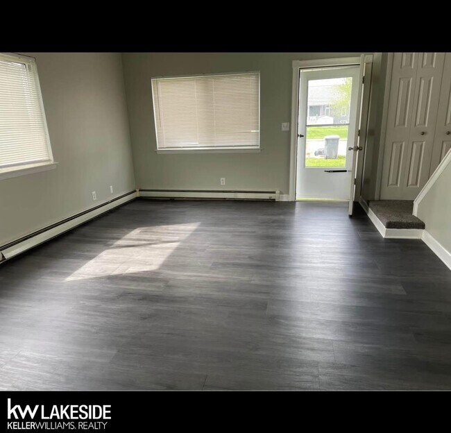 Foto del edificio - 324 E St Clair St