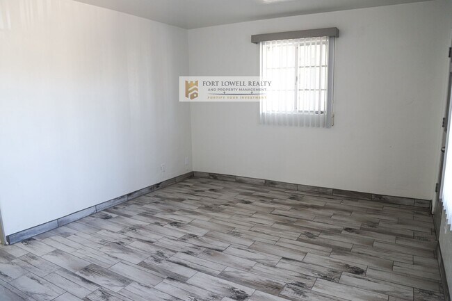 Foto del edificio - 3 bedroom 2 bathroom