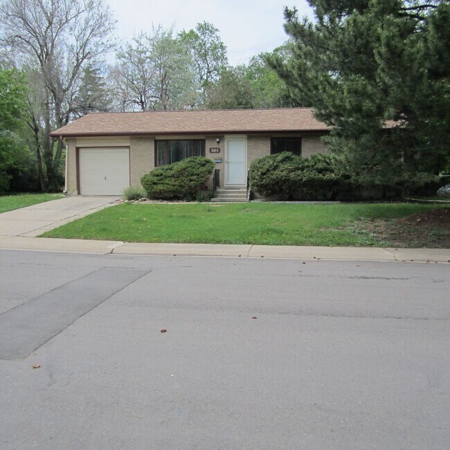 Building Photo - 4BD/2BA Table Mesa Home - Close to everything