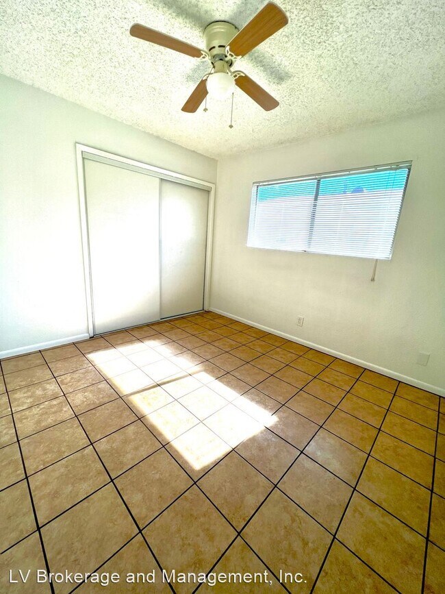 Building Photo - 3 br, 1 bath House - 680 Muir