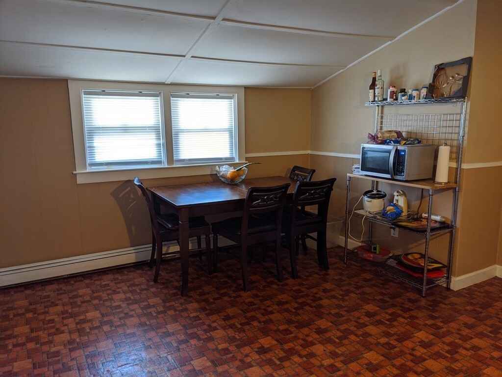 Dining Room 1 - 21 Briggs St