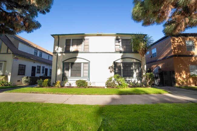 Building Photo - 4177 Leimert Blvd