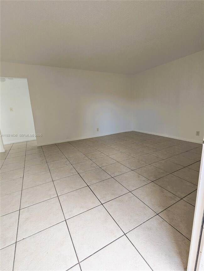 Foto del edificio - 31 SE 2nd Ave