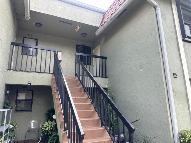 Building Photo - 9808 Hammocks Blvd