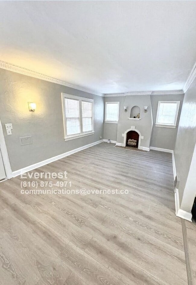 Building Photo - Charming 4-Bedroom Home with Finished Base...