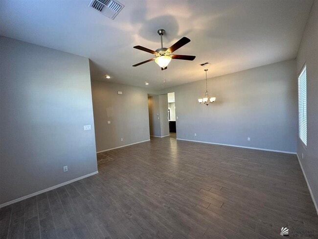 Foto del edificio - 7843 E 38th St