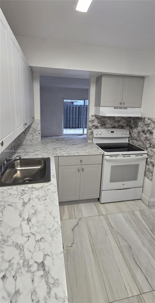 Foto del edificio - 11140 SW 196th St