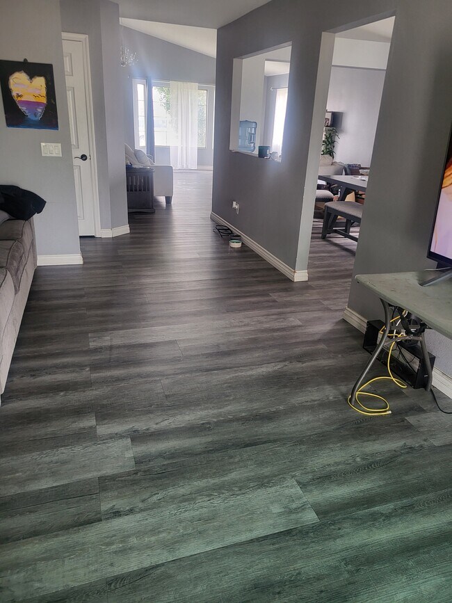 Foto del edificio - 8285 Cashmere Ct