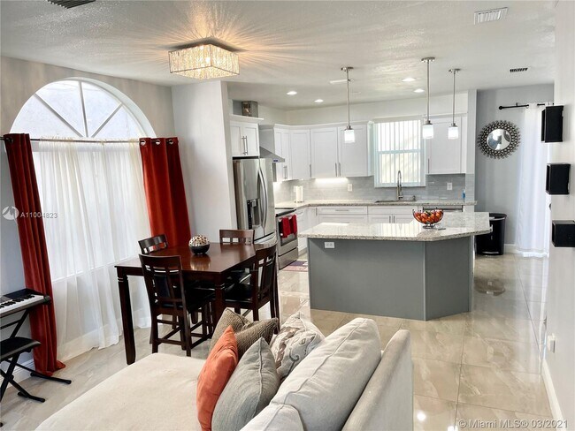 Foto del edificio - 409 NW 87th Ln