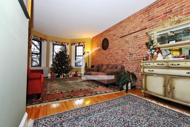 Photo - HOT ALLSTON LISTING!!!! Apartment