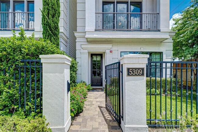 Foto del edificio - 5309 Weslayan St