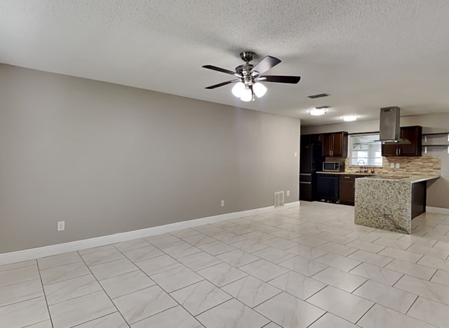 Building Photo - 241 W Citrus St