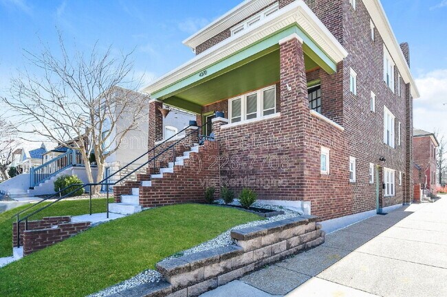 Foto del edificio - 4370 Swan Ave