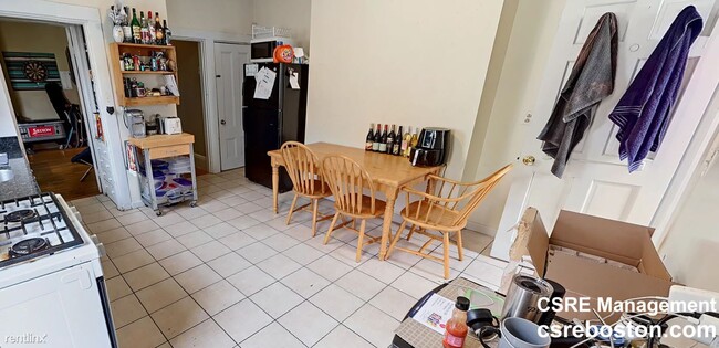 Building Photo - 6 br, 2 bath House - 20 Saunders St 3