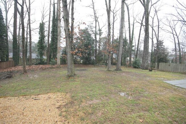 Building Photo - 391 Brookshire Dr SW