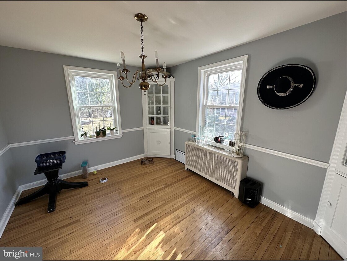 2632 Hillcrest Ave, East Norriton, PA 19401 House Rental in East