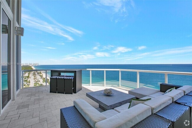 Building Photo - 6051 N Ocean Dr