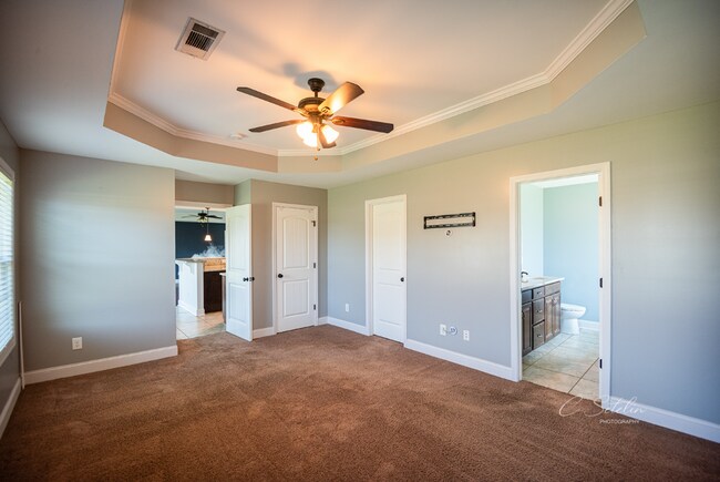 Foto del edificio - Gorgeous home available from June 10th!