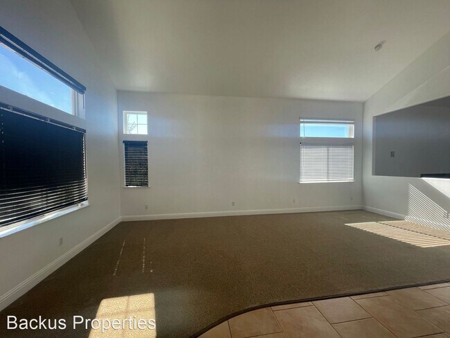 Foto del edificio - 6 br, 3 bath House - 1207 Carmelo
