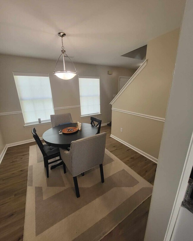 Foto del edificio - 959 Woodcreek Dr