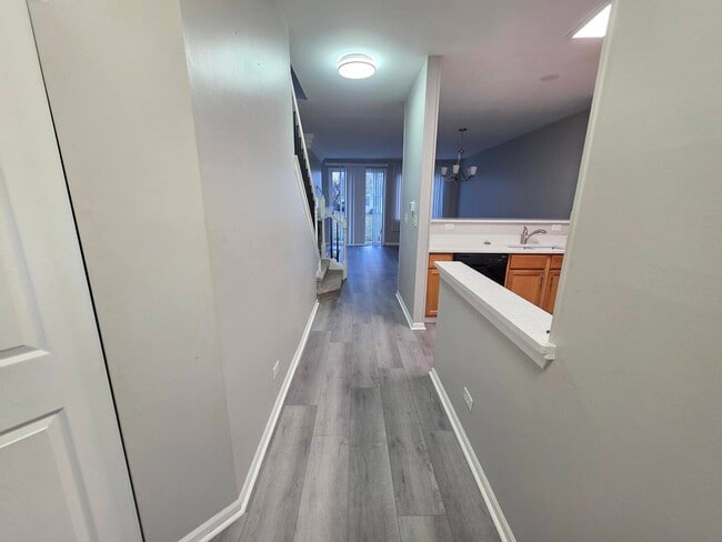 Building Photo - 3076 Kentshire Cir