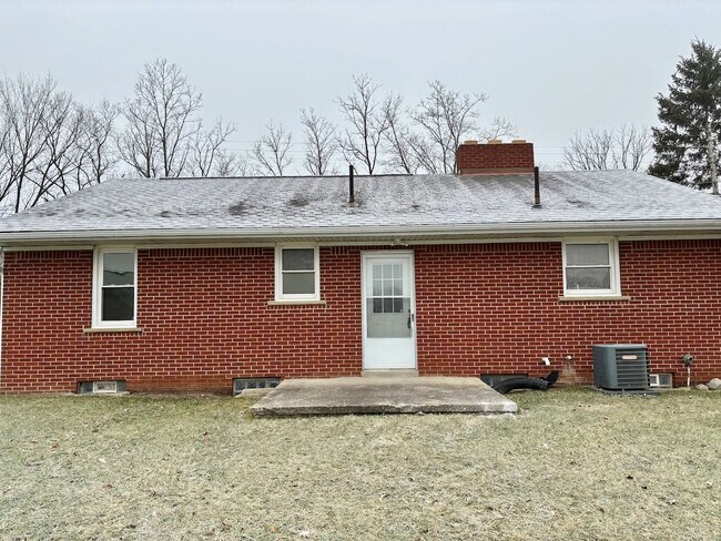Back - 9160 Spencer Rd