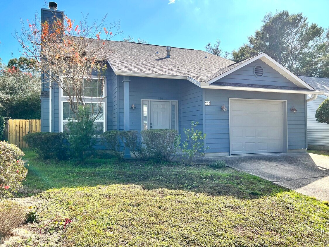 230 Parkwood Cir, Niceville, FL 32578 House Rental in Niceville, FL