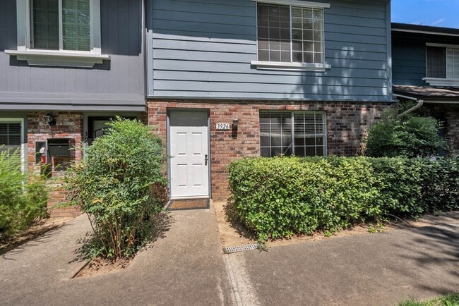 Foto del edificio - 3926 Oak Villa Cir