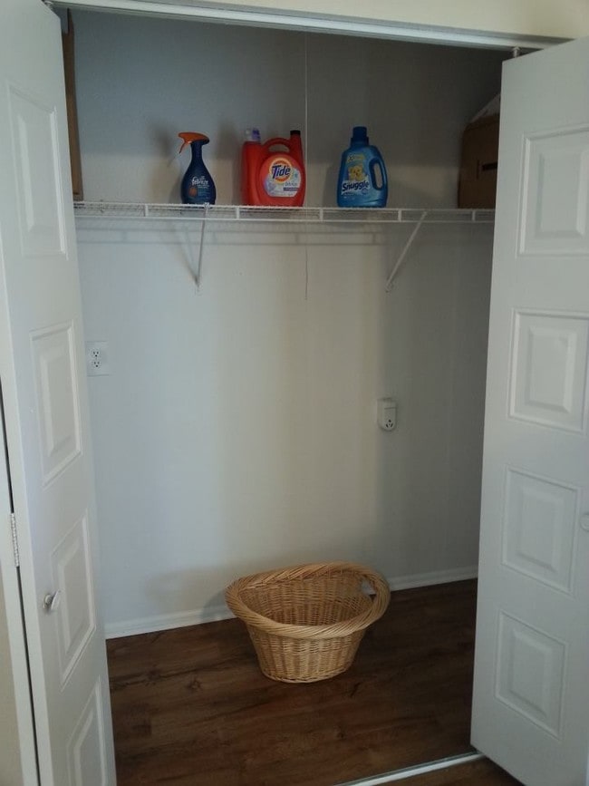 Hillwood Pointe Apartments Jacksonville, FL