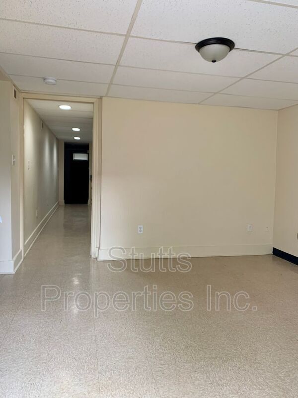 Foto del edificio - 402 W Tombigbee St